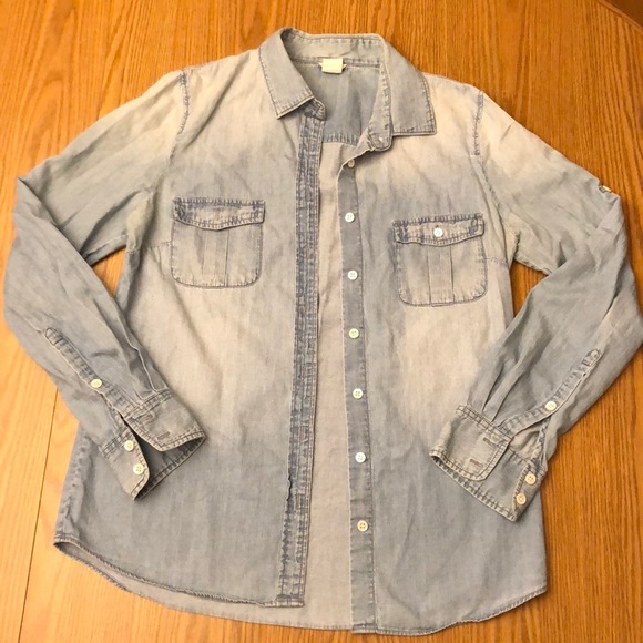 J. Crew Tops - Jcrew chambray button up in size 4 J. Crew Tops - Jcrew chambray button up in size 4